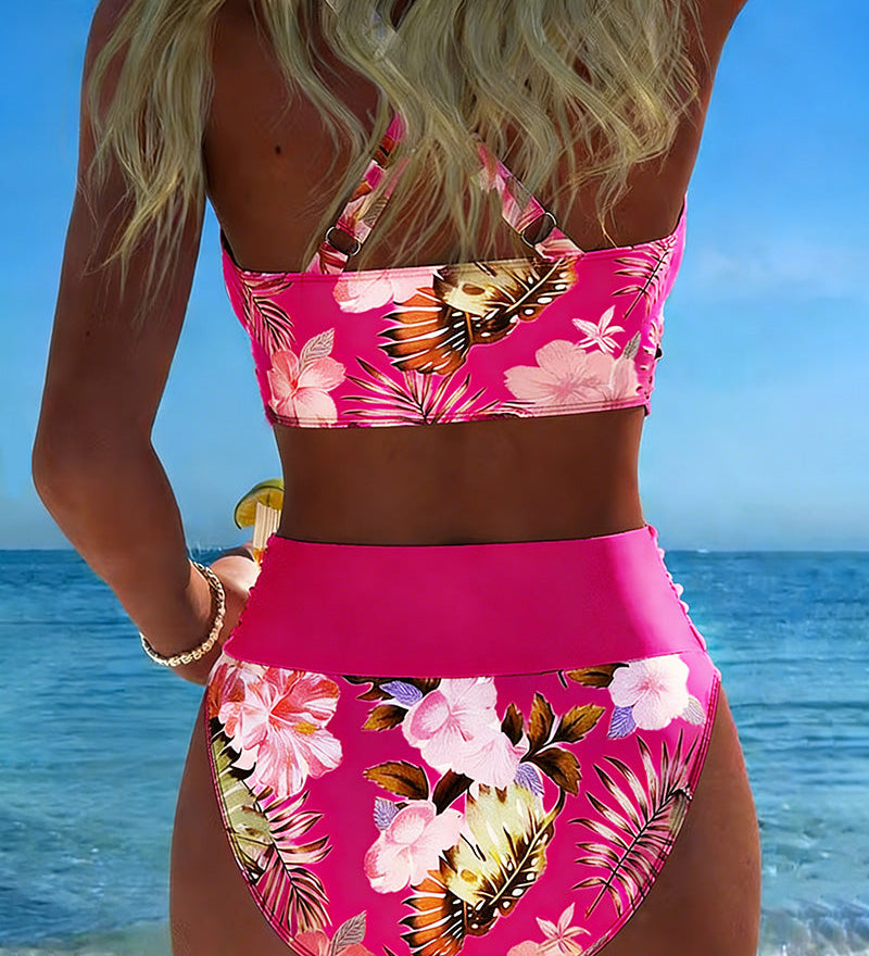 Bikini com Contraste e Padrão Floral