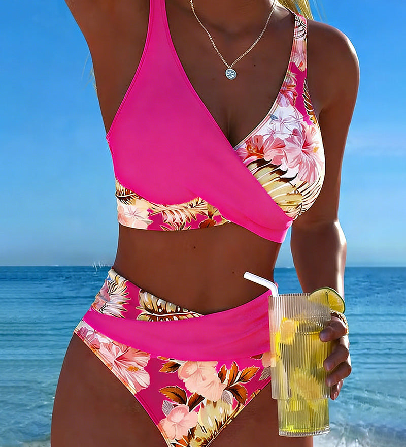 Bikini com Contraste e Padrão Floral