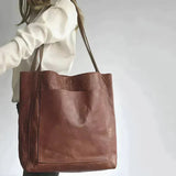 Leonor - Bolsa de ombro clássica em pele