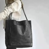 Leonor - Bolsa de ombro clássica em pele
